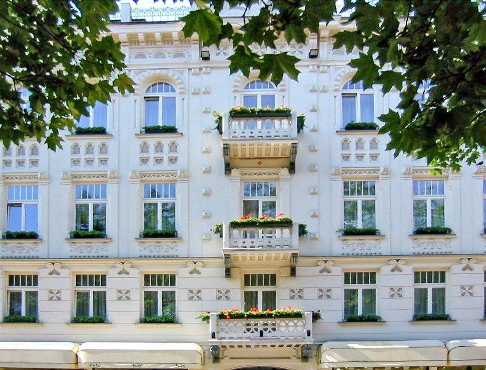 圣安德鲁斯宫公寓 华沙 外观 照片
